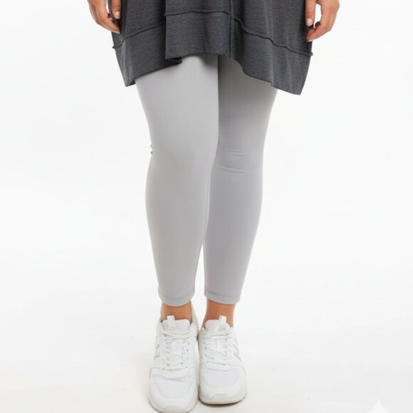 NWT Calvin Klein Performance Asymmetrical Top 3X Gray V-Neck Short Sleeve - Picture 4 of 8